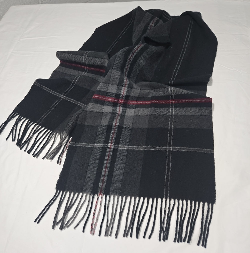 Banana Republic Wool Tartan Fringe Oversized Preppy Plaid Scarf Wrap Unisex